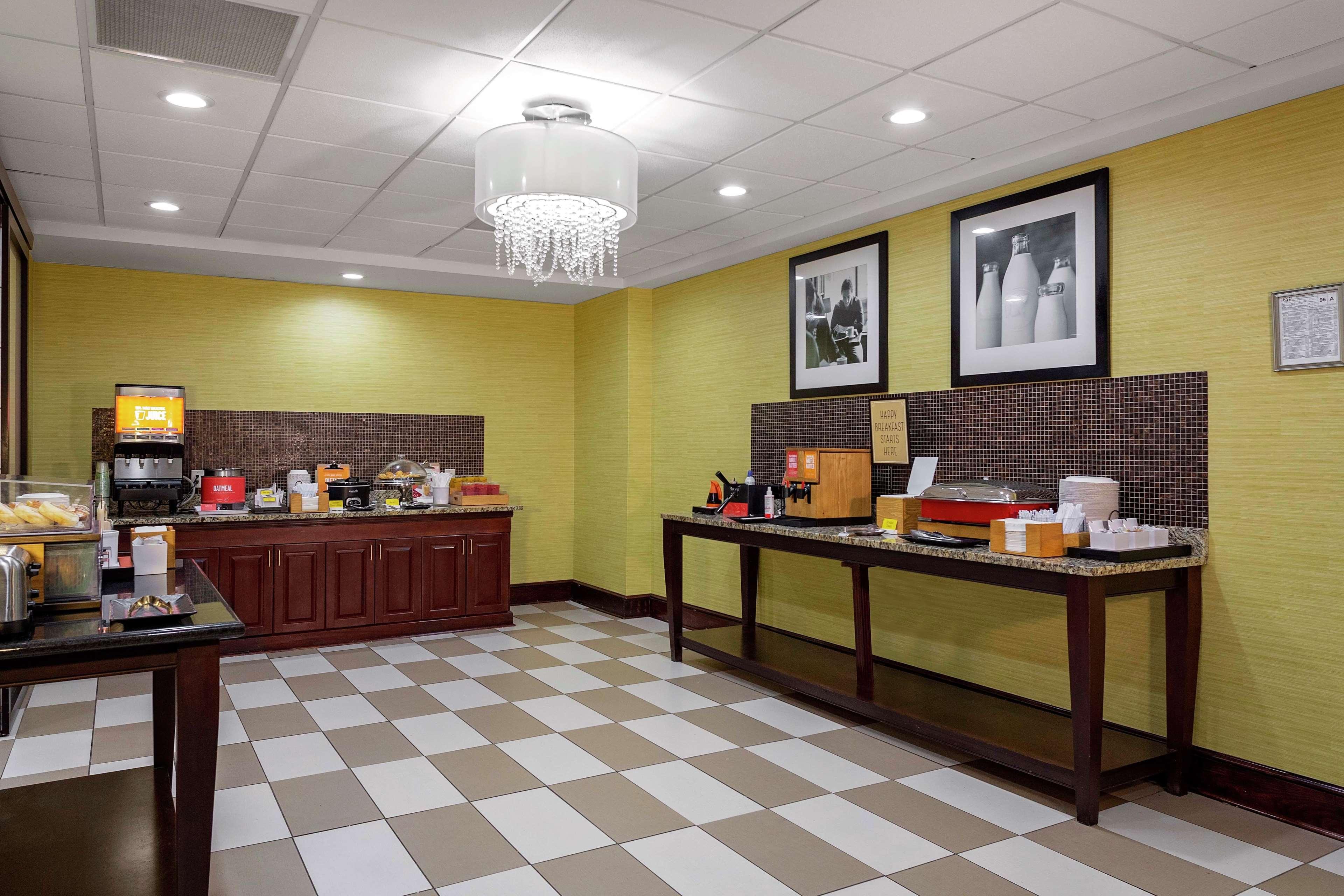 Hampton Inn Atlanta-Fairburn Exteriör bild