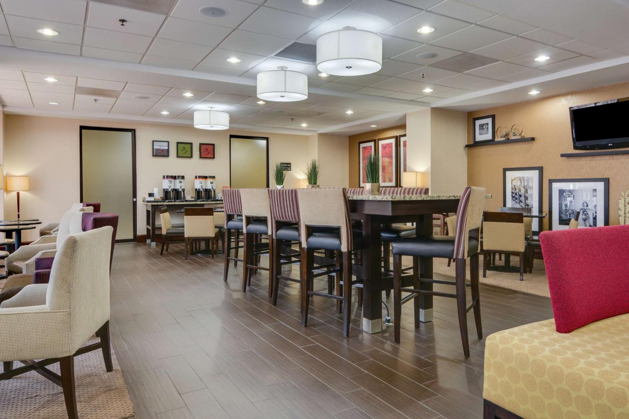 Hampton Inn Atlanta-Fairburn Exteriör bild